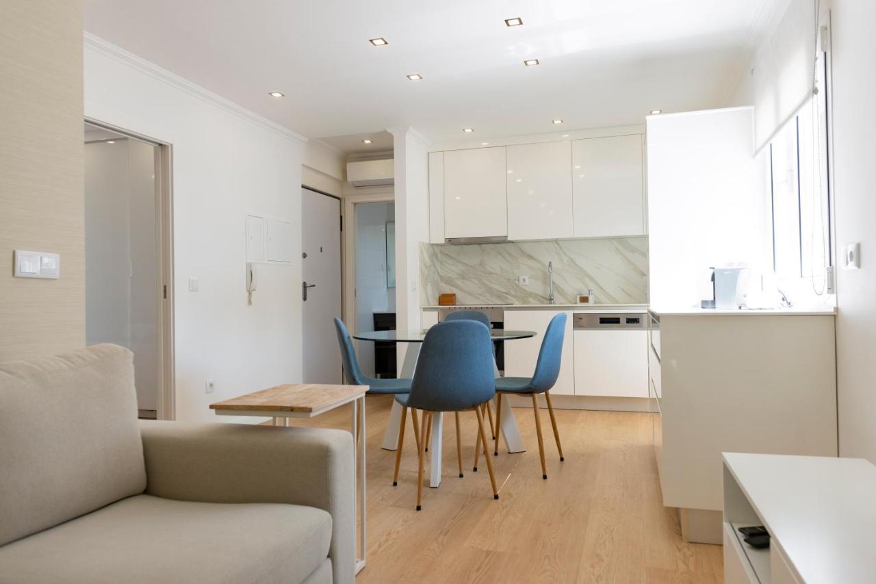 The Modern 1385 Apartment Batalha Exterior photo